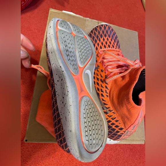 Nike LunarEpic FlyKnit Shield H2O Running Shoes Womens EUC size 7 - Picture 5 of 6